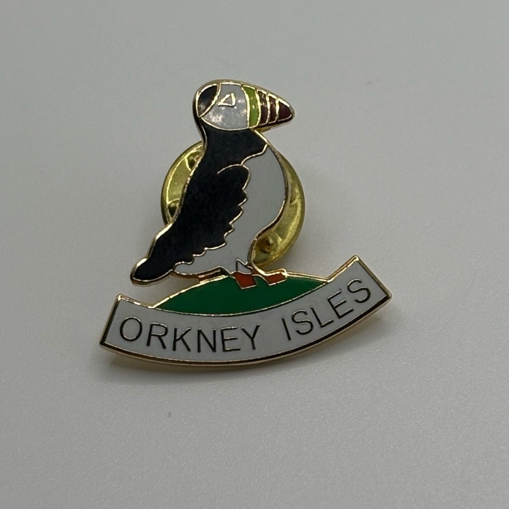Orkney Isles Puffin Lapel Pin Scotland Souvenir Bird Enamel Pin